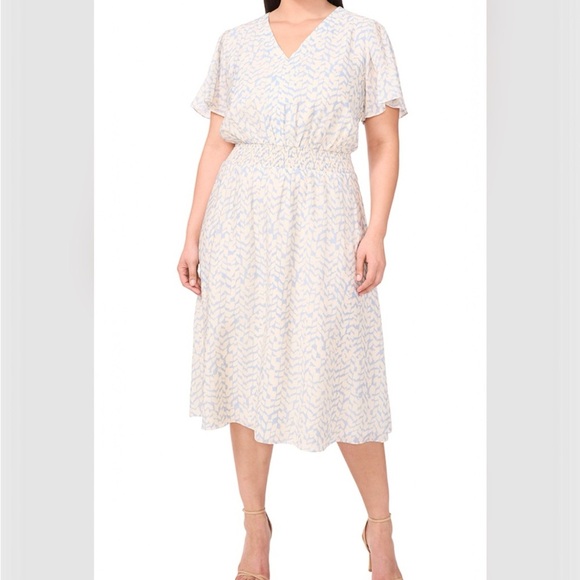 Vince Camuto Dresses & Skirts - Vince Camuto plus-size v-neck midi dress with short flutter sleeve, size 2X
